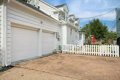 2439 Stanmore Drive, Houston, TX 77019 - Photo 32