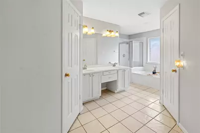 12646 Duchess Lane, Houston, TX 77070 - Photo 10