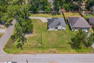 10920 Fairview Drive, Conroe, TX 77385 - Photo 1