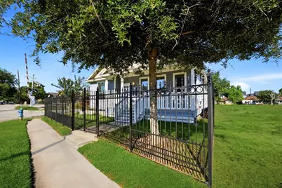 605 Dumble Street, Houston, TX 77023 - Photo 4