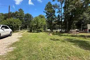18143 Breezy Dr, Montgomery, TX 77316 - Photo 4