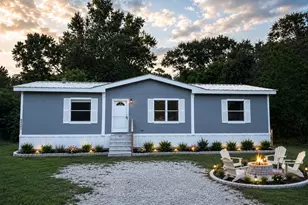 18143 Breezy Dr, Montgomery, TX 77316 - Photo 2