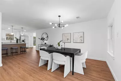 5023 Redstart Street, Houston, TX 77035 - Photo 10