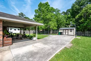 1041 Magnolia Point Dr, Huffman, TX 77336 - Photo 26