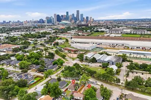 516 Everton St, Houston, TX 77003 - Photo 14