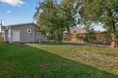8211 Parnell Street, Houston, TX 77051 - Photo 20