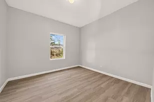 8211 Parnell St, Houston, TX 77051 - Photo 10