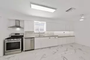 8715 Covent Garden St, Houston, TX 77031 - Photo 4