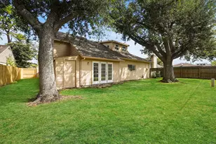 8715 Covent Garden St, Houston, TX 77031 - Photo 28