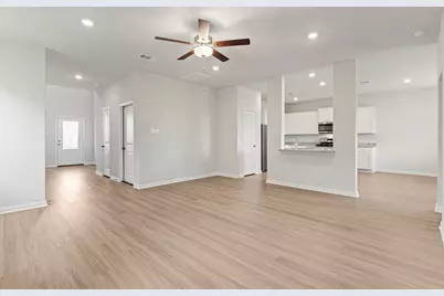 8835 New Jade Drive, Iowa Colony, TX 77583 - Photo 4