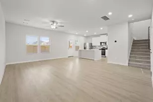 7906 Alset, Magnolia, TX 77354 - Photo 2