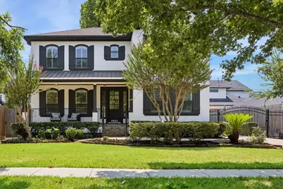 4523 Maple Street, Bellaire, TX 77401 - Photo 1