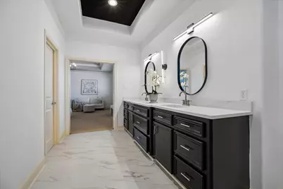 4523 Maple Street, Bellaire, TX 77401 - Photo 24