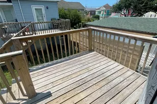 1323 Avenue M, Galveston, TX 77550 - Photo 14