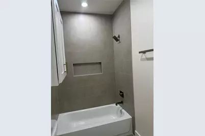 8318 Brandon Street, Houston, TX 77051 - Photo 28