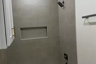 8318 Brandon St, Houston, TX 77051 - Photo 28