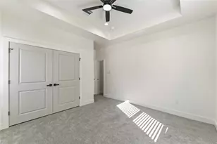 8318 Brandon St, Houston, TX 77051 - Photo 18