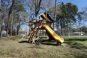 9583 Darkwood, Willis, TX 77318 - Photo 32