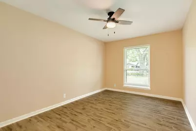 102 Turner Street, Clute, TX 77531 - Photo 26