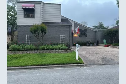 728 Hogan Drive, Conroe, TX 77302 - Photo 2