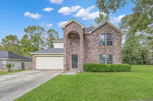 14137 Broken Arrow Dr, Willis, TX 77378 - Photo 1