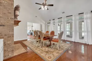 2326 Timber Knob Ct, Magnolia, TX 77355 - Photo 4