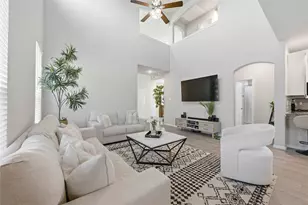 15027 Bradfield Mnr Dr, Houston, TX 77044 - Photo 4