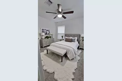 5122 Myrtlewood Street, Houston, TX 77033 - Photo 2