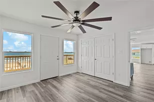 12824 Bermuda Beach Dr, Galveston, TX 77554 - Photo 16