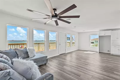 12824 Bermuda Beach Drive, Galveston, TX 77554 - Photo 10