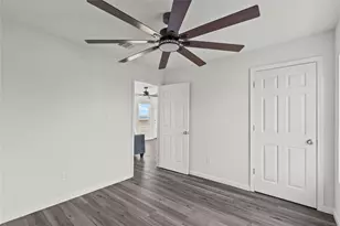 12824 Bermuda Beach Dr, Galveston, TX 77554 - Photo 14