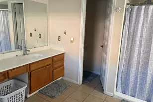 2319 Mill Creek Dr, Sugar Land, TX 77478 - Photo 18