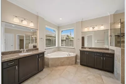 5718 Pebble Bank Lane, Houston, TX 77041 - Photo 20