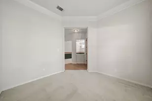 5718 Pebble Bank Ln, Houston, TX 77041 - Photo 4