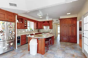 5107 Middle Falls Dr, Houston, TX 77345 - Photo 6