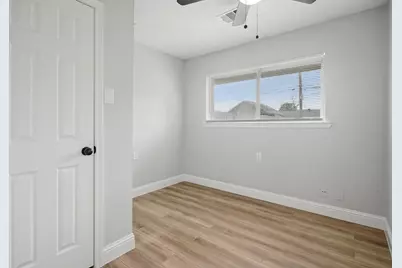 9231 Cobbleshire Drive, Houston, TX 77037 - Photo 10