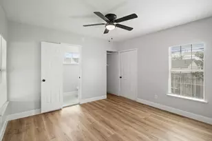9231 Cobbleshire Dr, Houston, TX 77037 - Photo 14