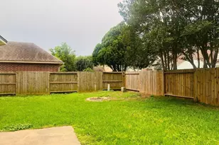 110 Chandler Ct, Sugar Land, TX 77479 - Photo 20