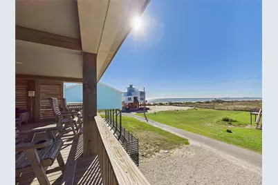 842 Main Street, Crystal Beach, TX 77650 - Photo 24