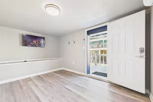 842 Main St, Crystal Beach, TX 77650 - Photo 14