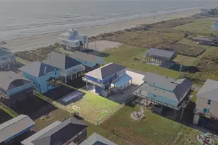 842 Main St, Crystal Beach, TX 77650 - Photo 40