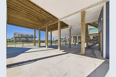 842 Main Street, Crystal Beach, TX 77650 - Photo 6