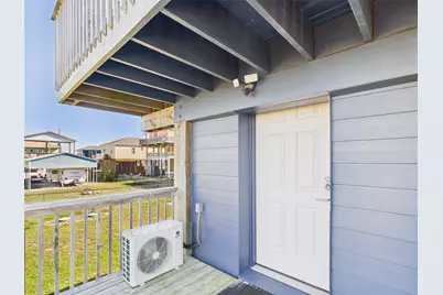 842 Main Street, Crystal Beach, TX 77650 - Photo 12