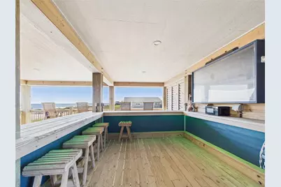 842 Main Street, Crystal Beach, TX 77650 - Photo 16