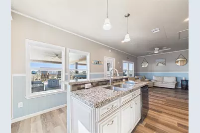 842 Main Street, Crystal Beach, TX 77650 - Photo 26