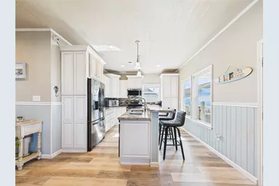 842 Main Street, Crystal Beach, TX 77650 - Photo 28