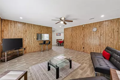 13629 Lynnwood Lane, Sugar Land, TX 77498 - Photo 16