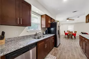 13629 Lynnwood Ln, Sugar Land, TX 77498 - Photo 20