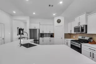 15315 Lake Front Dr, Baytown, TX 77523 - Photo 6