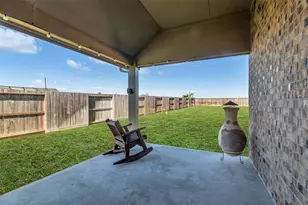 15315 Lake Front Dr, Baytown, TX 77523 - Photo 32